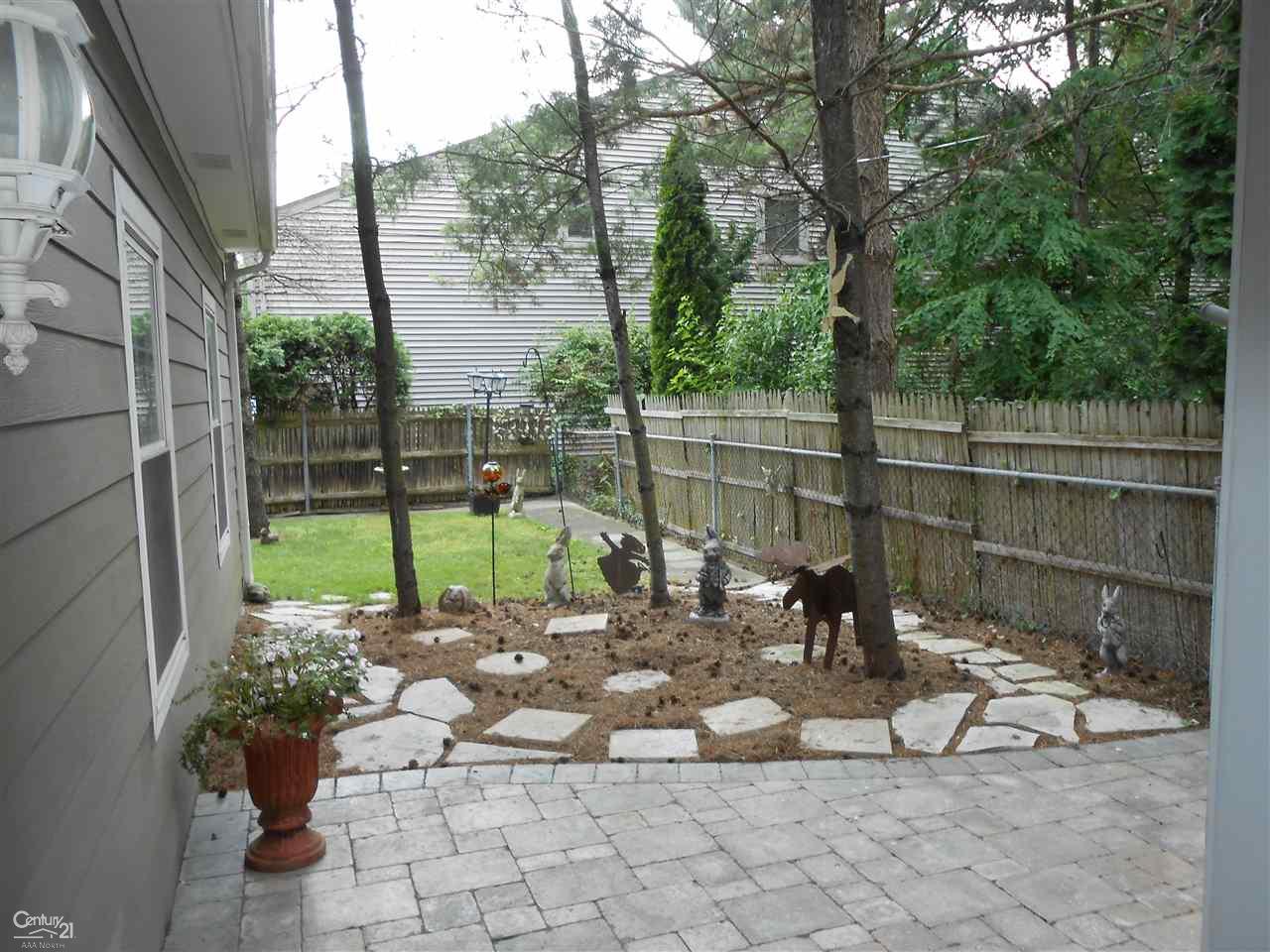 857 Hawthorne Road Grosse Pointe Woods, MI 48236 - Photo 41 of 44