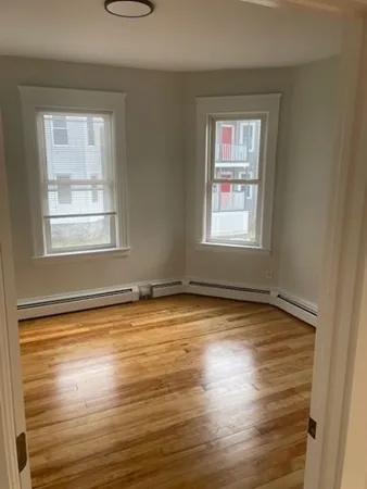 $2,500 | 9 Moen Street, Unit 2, Worcester, MA 01605