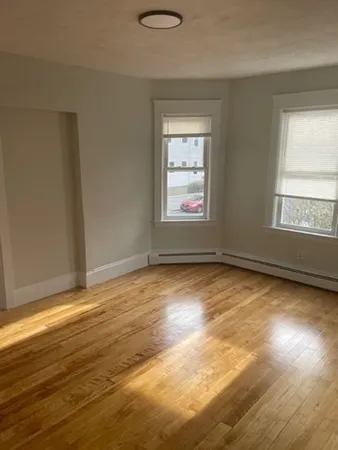 $2,500 | 9 Moen Street, Unit 2, Worcester, MA 01605