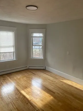 $2,500 | 9 Moen Street, Unit 2, Worcester, MA 01605