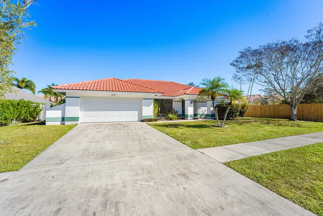 $735,000 | 2057 Amesbury Circle, Wellington, FL 33414