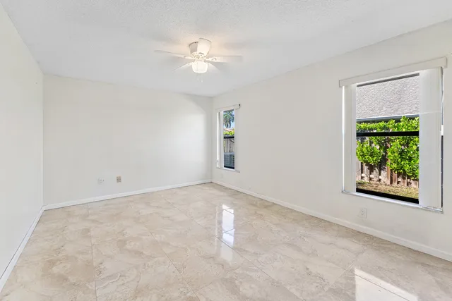 $735,000 | 2057 Amesbury Circle, Wellington, FL 33414