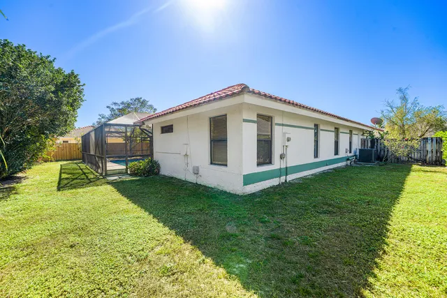 $735,000 | 2057 Amesbury Circle, Wellington, FL 33414