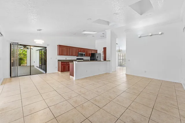 $735,000 | 2057 Amesbury Circle, Wellington, FL 33414