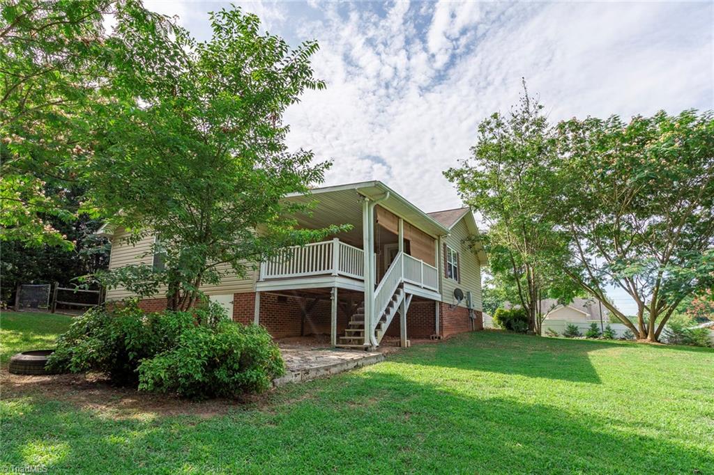 403 Ward Curry Road Lexington, NC 27292 - Photo 5 of 26 Gallery Image 5