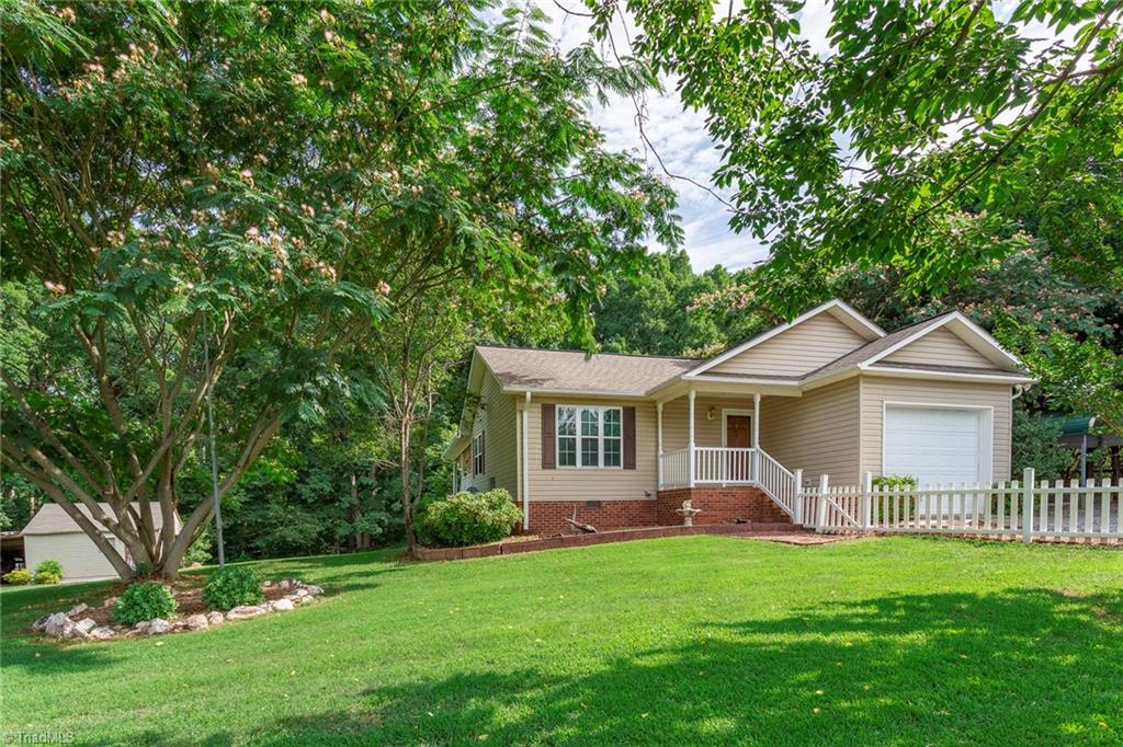 403 Ward Curry Road Lexington, NC 27292 - Photo 7 of 26 Gallery Image 7