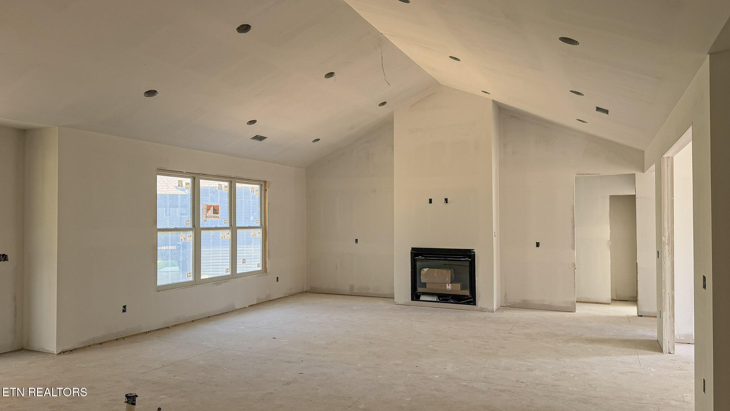 159 Elokwa Way Loudon, TN 37774 - Photo 13 of 46 Great Room