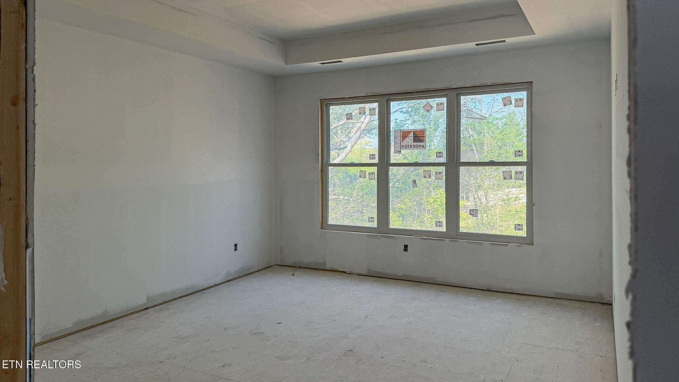 159 Elokwa Way Loudon, TN 37774 - Photo 15 of 46 Master Bedroom