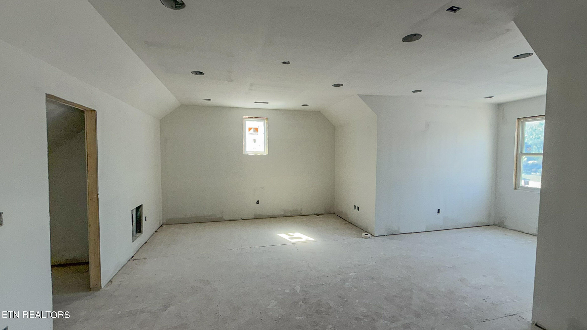 159 Elokwa Way Loudon, TN 37774 - Photo 27 of 46 Bedroom 4- Bonus Room
