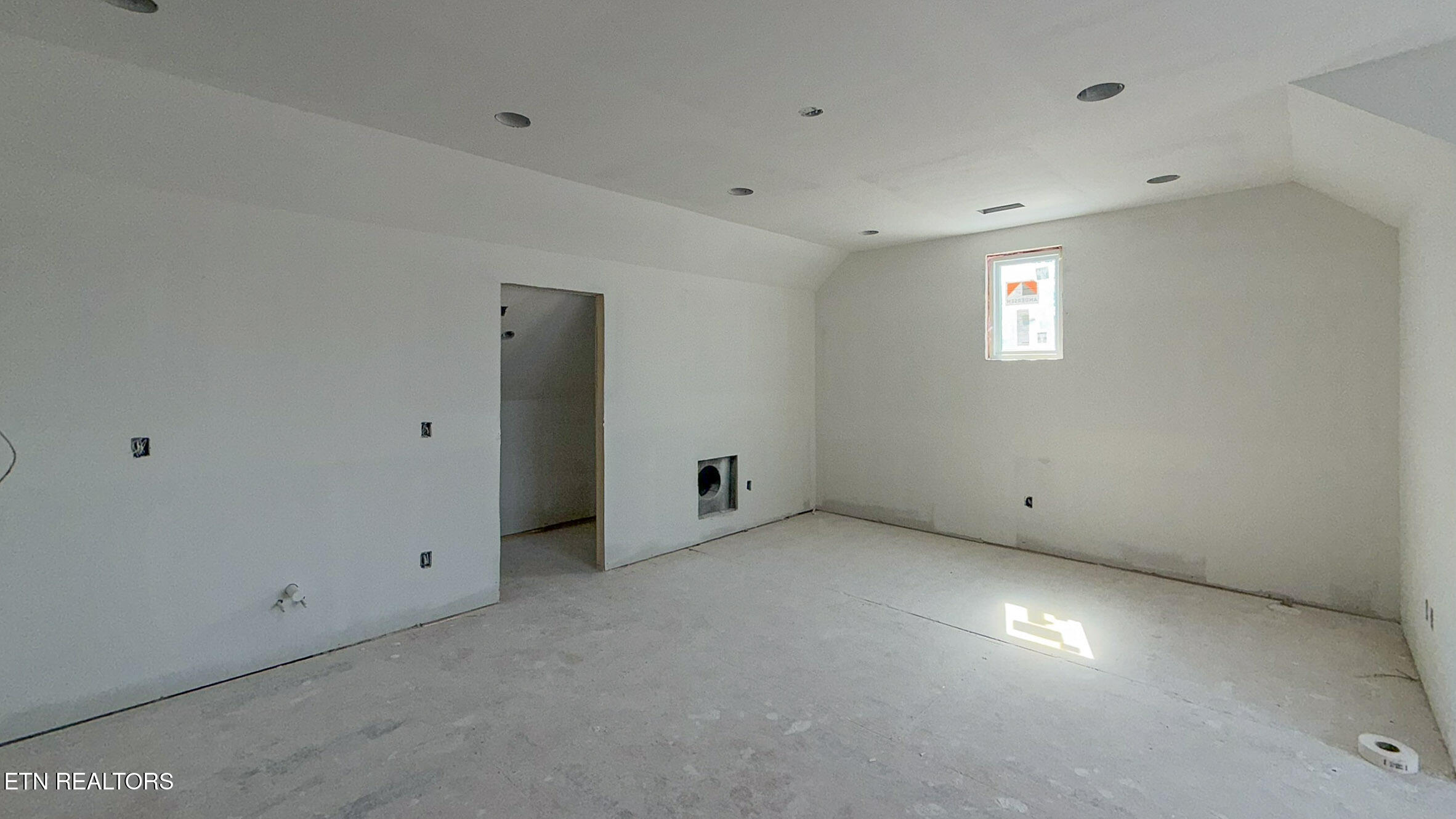 159 Elokwa Way Loudon, TN 37774 - Photo 28 of 46 Bedroom 4- Bonus Room