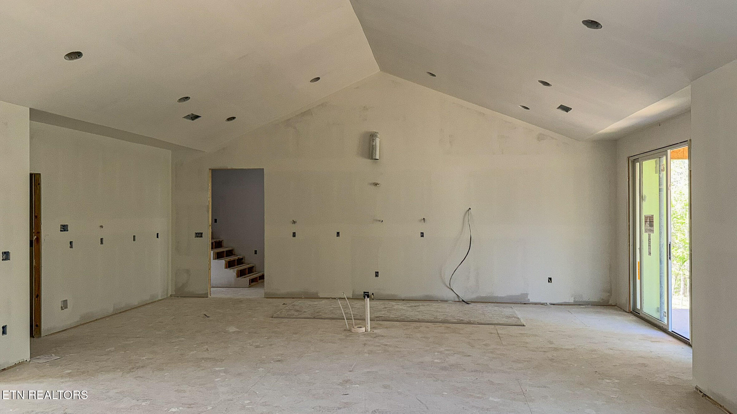 159 Elokwa Way Loudon, TN 37774 - Photo 8 of 46 Kitchen / Breakfast Room