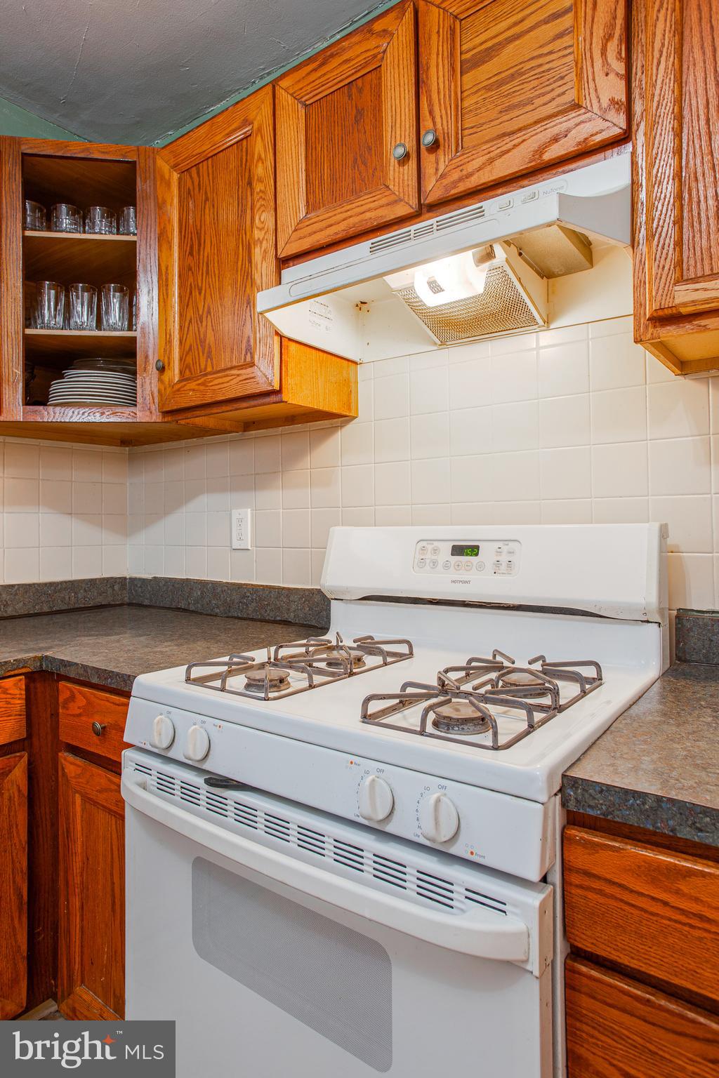 7236 Brent Road Upper Darby, PA 19082 - Photo 11 of 30