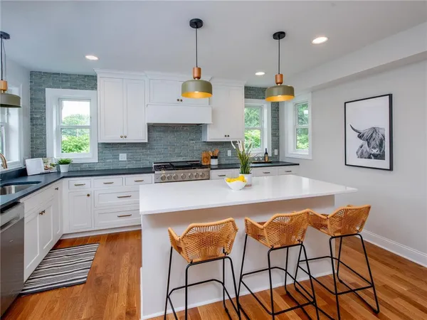 $995,000 | 1368 Eleanor Avenue, St. Paul, MN 55116