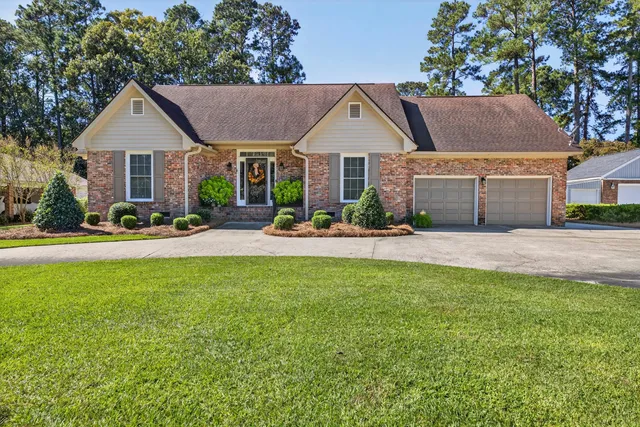 $575,000 | 126 Wateree Drive, Santee, SC 29142