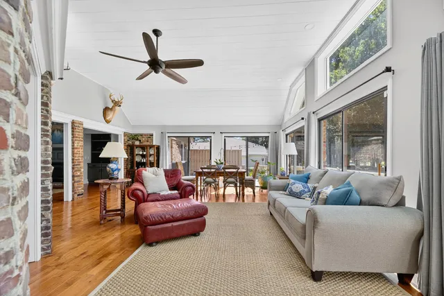 $575,000 | 126 Wateree Drive, Santee, SC 29142