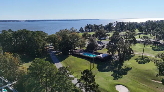 $575,000 | 126 Wateree Drive, Santee, SC 29142