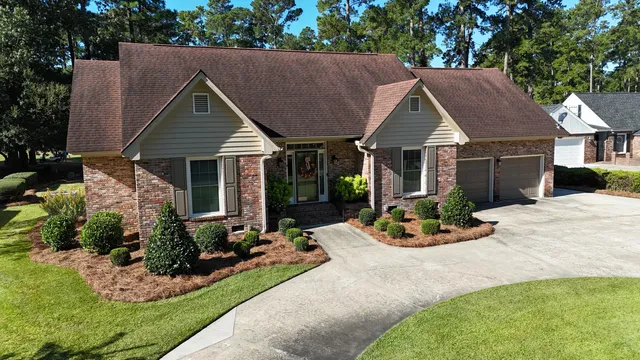$575,000 | 126 Wateree Drive, Santee, SC 29142
