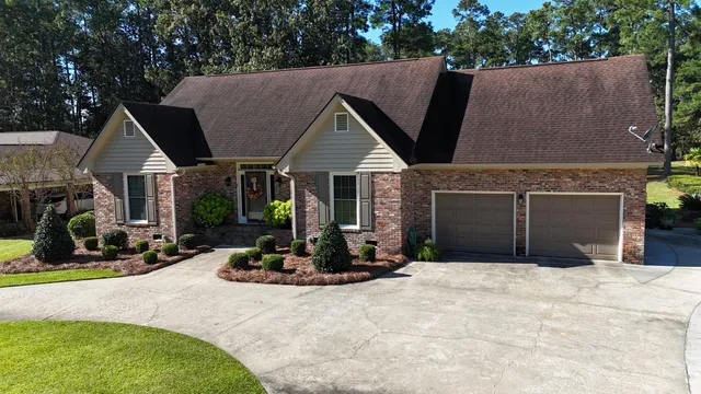 $575,000 | 126 Wateree Drive, Santee, SC 29142