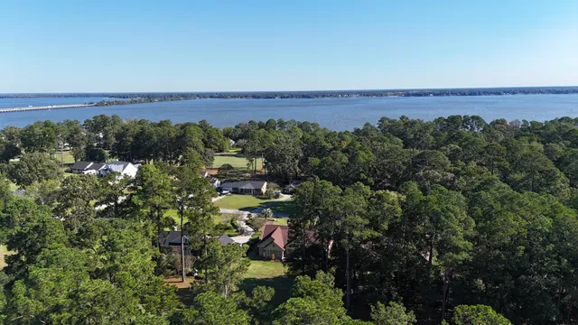 $575,000 | 126 Wateree Drive, Santee, SC 29142