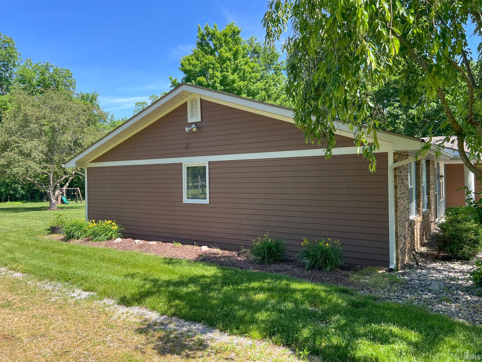 11303 Leo Road Fort Wayne, IN 46845 - Photo 3 of 32