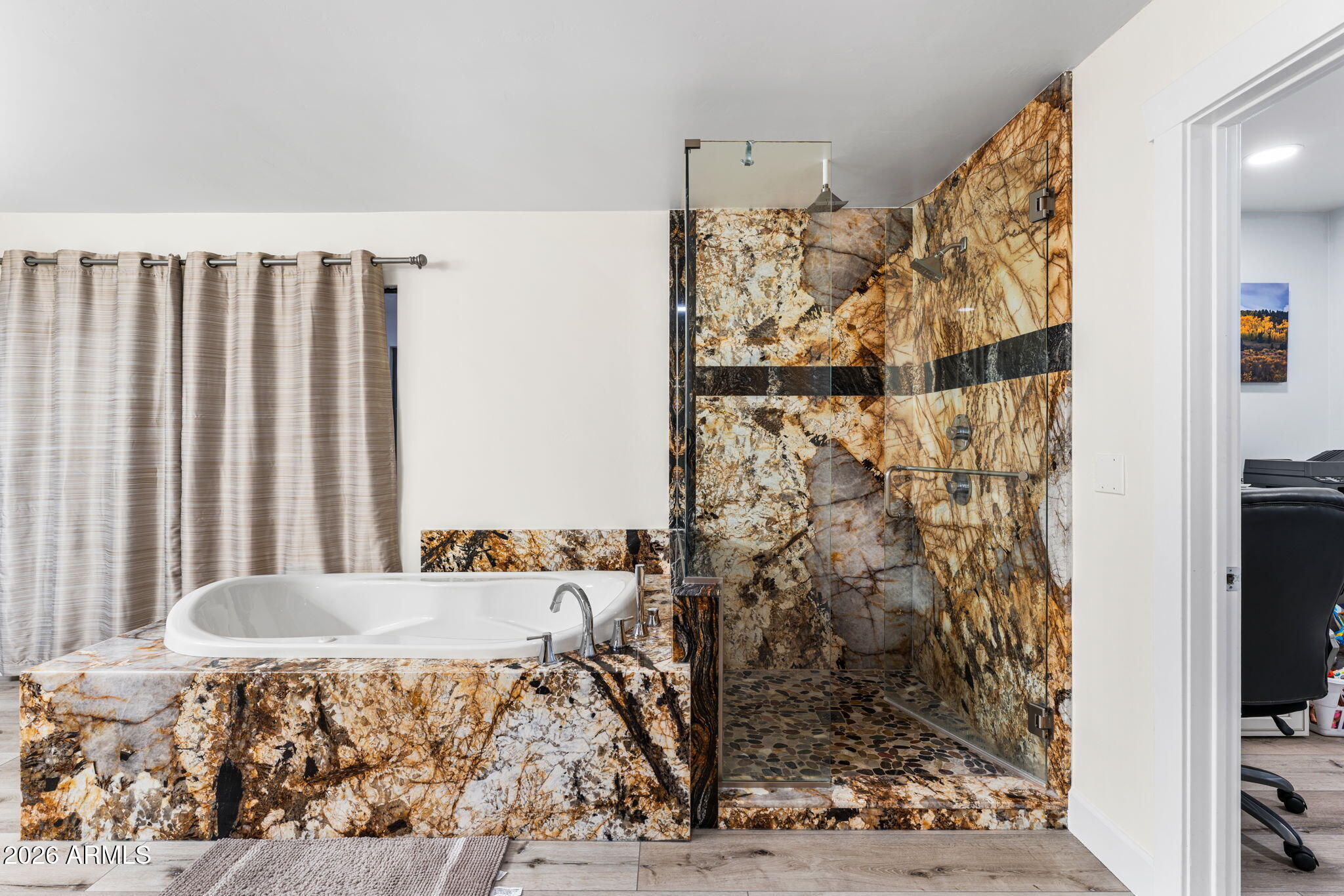 5055 Townsend-Winona Road Flagstaff, AZ 86004 - Photo 23 of 36 Master Shower/Tub