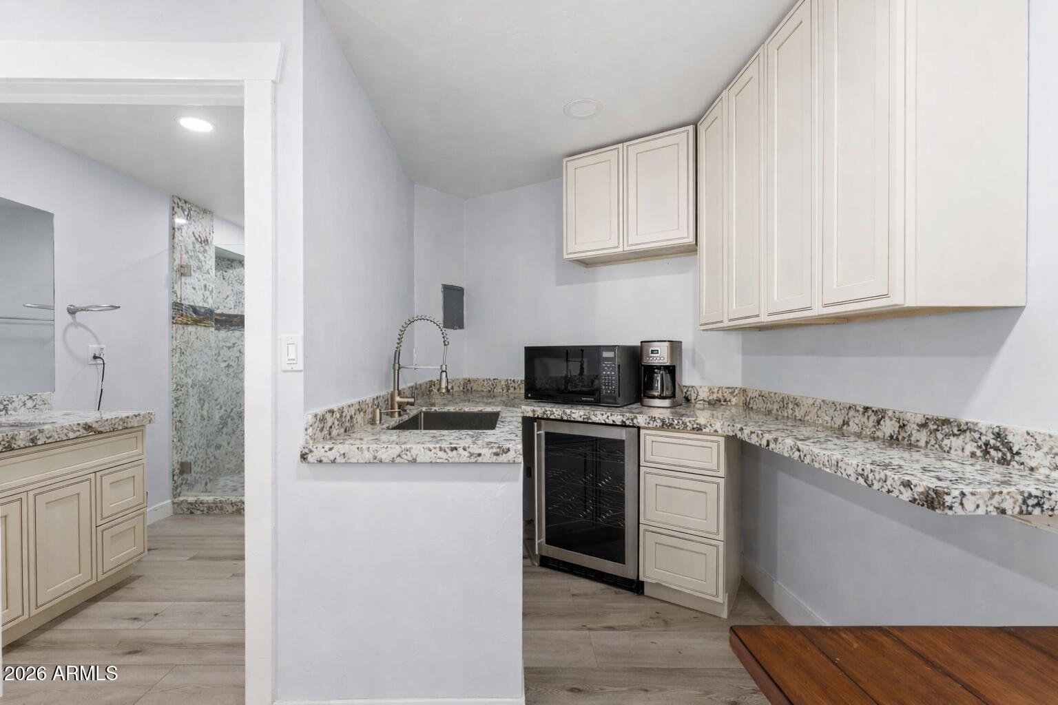 5055 Townsend-Winona Road Flagstaff, AZ 86004 - Photo 28 of 36 Guest Living area