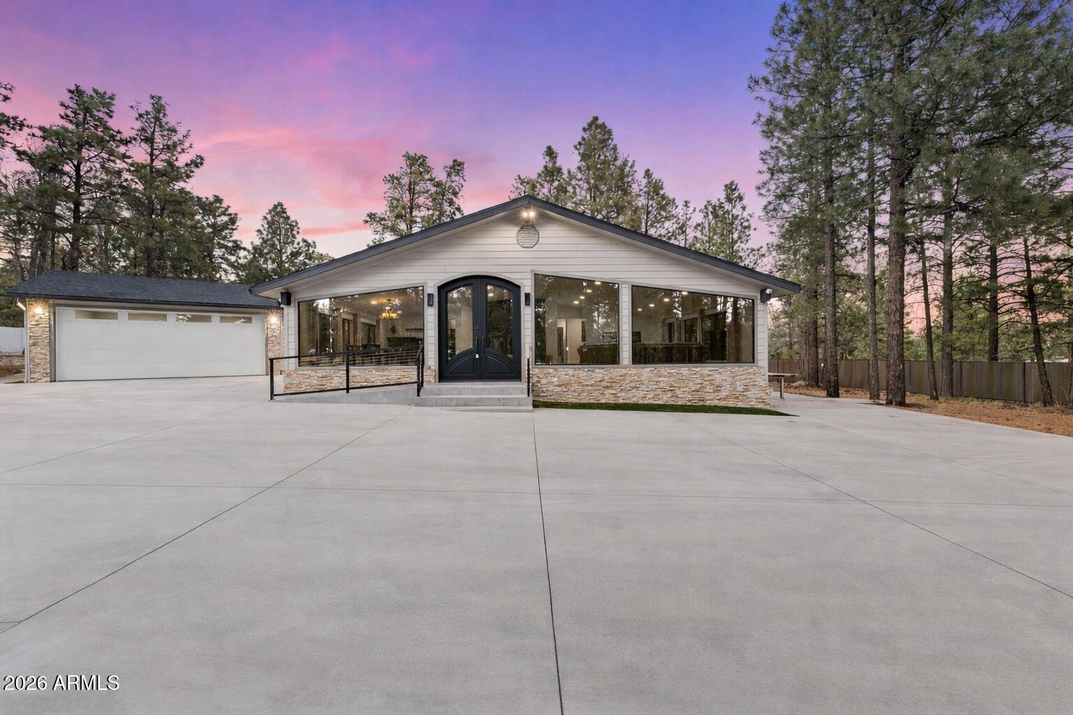 5055 Townsend-Winona Road Flagstaff, AZ 86004 - Photo 5 of 36 Front Twilight