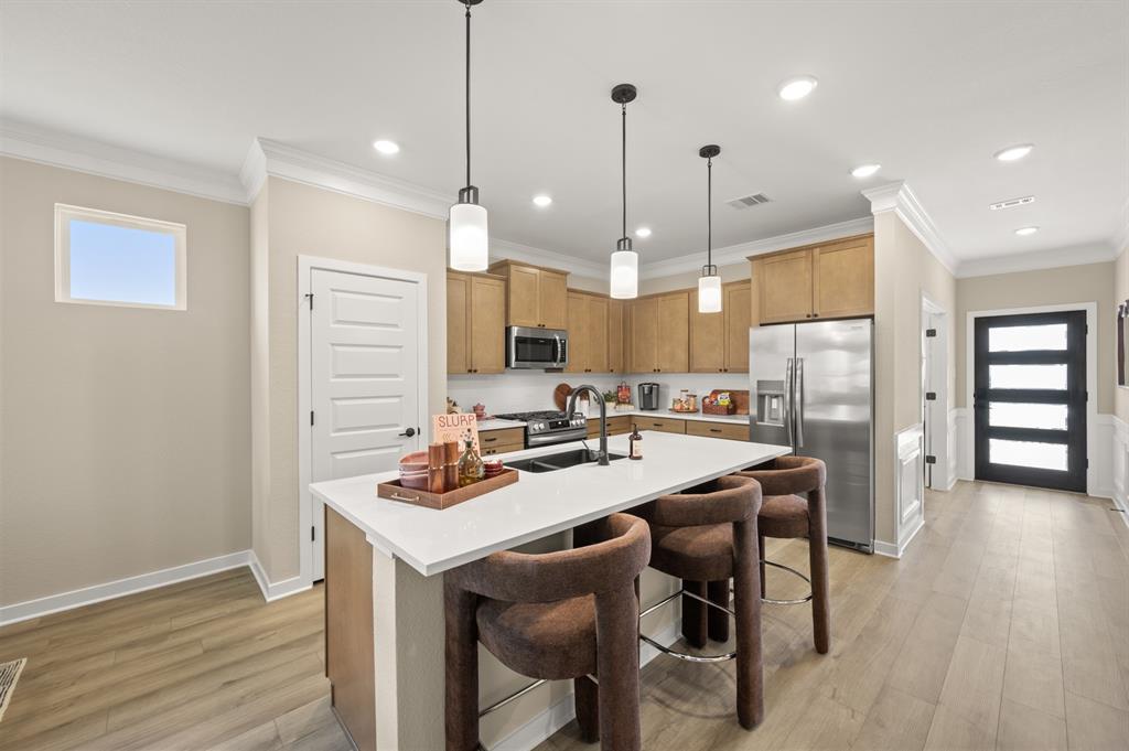 4328 Brayfield Road Fort Worth, TX 76036 - Photo 7 of 26 The Oakshire II- Kitchen with Island