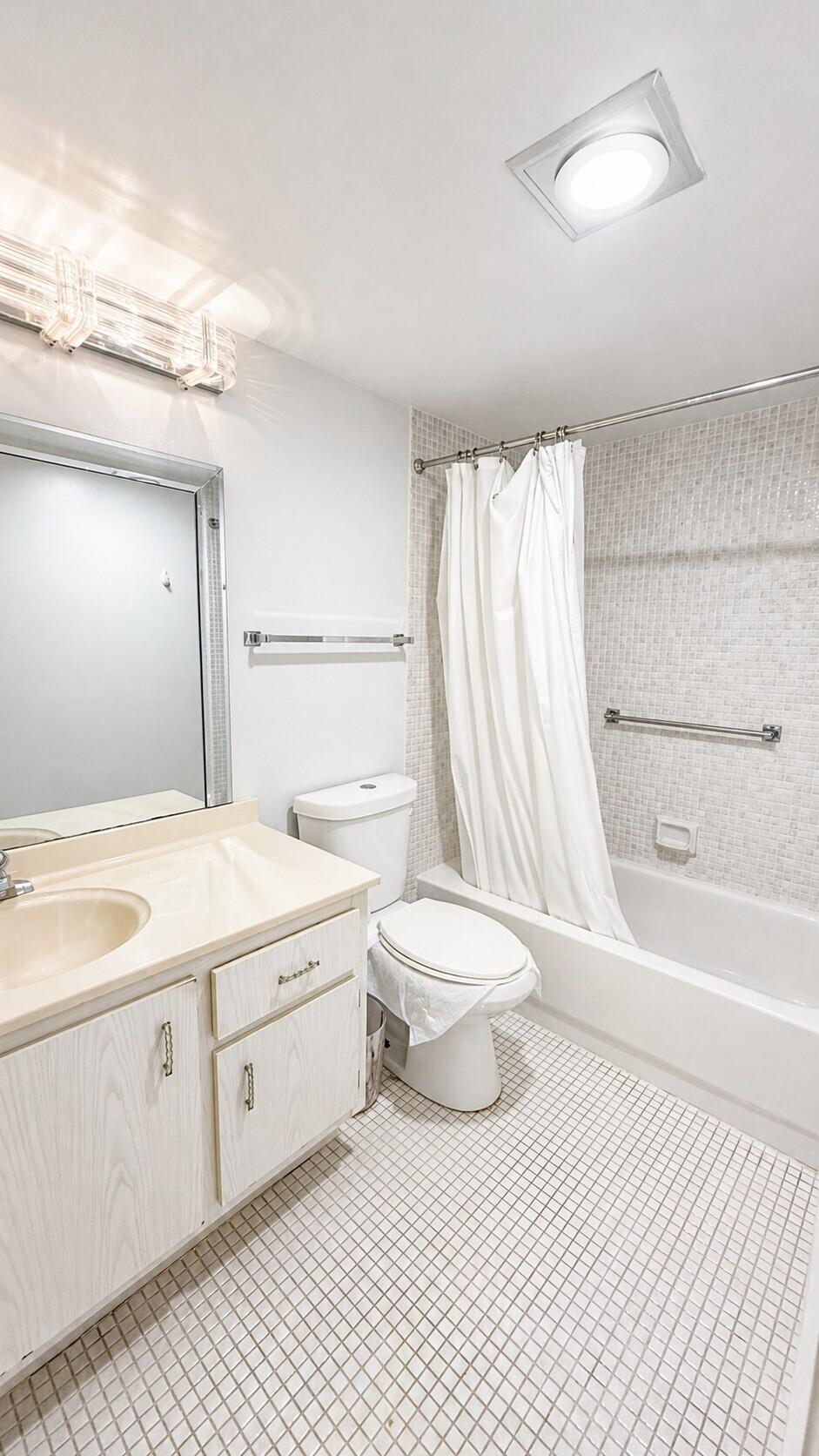 4024 Wolverton East Boca Raton, FL 33434 - Photo 9 of 13 4024 012a