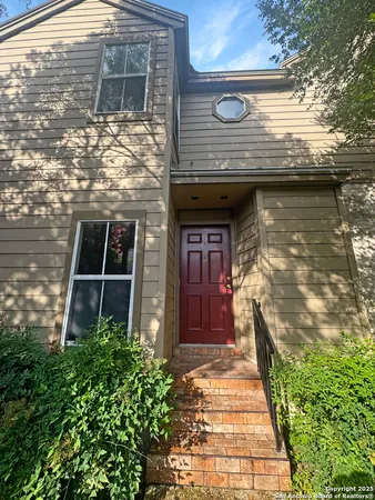 $2,300 | 210 Circle Street, Unit 5, Alamo Heights, TX 78209
