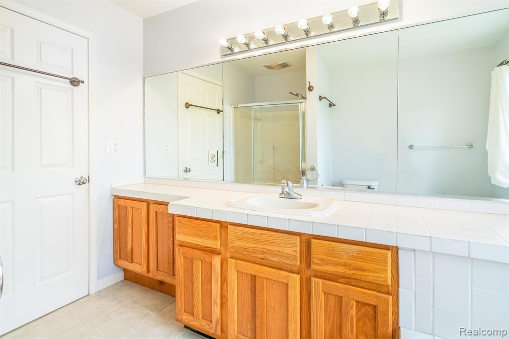 48127 Hull Road Belleville, MI 48111 - Photo 33 of 49
