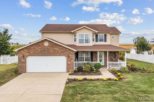 $339,900 | 1304 Fieldstone Drive, Waterloo, IL 62298