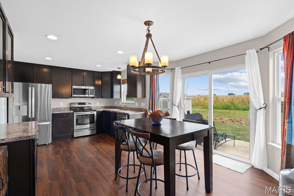 1304 Fieldstone Drive Waterloo, IL 62298 - Photo 18 of 40