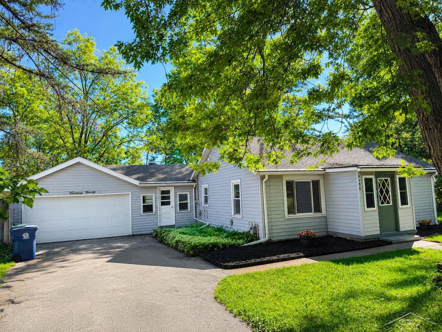 6490 Stroebel Road Saginaw, MI 48609 - Photo 2 of 25