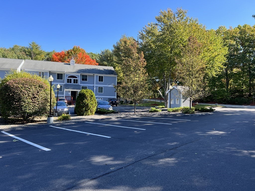 330 Sunderland Road, Unit 1 Worcester, MA 01604 - Photo 3 of 9 Gallery Image 3