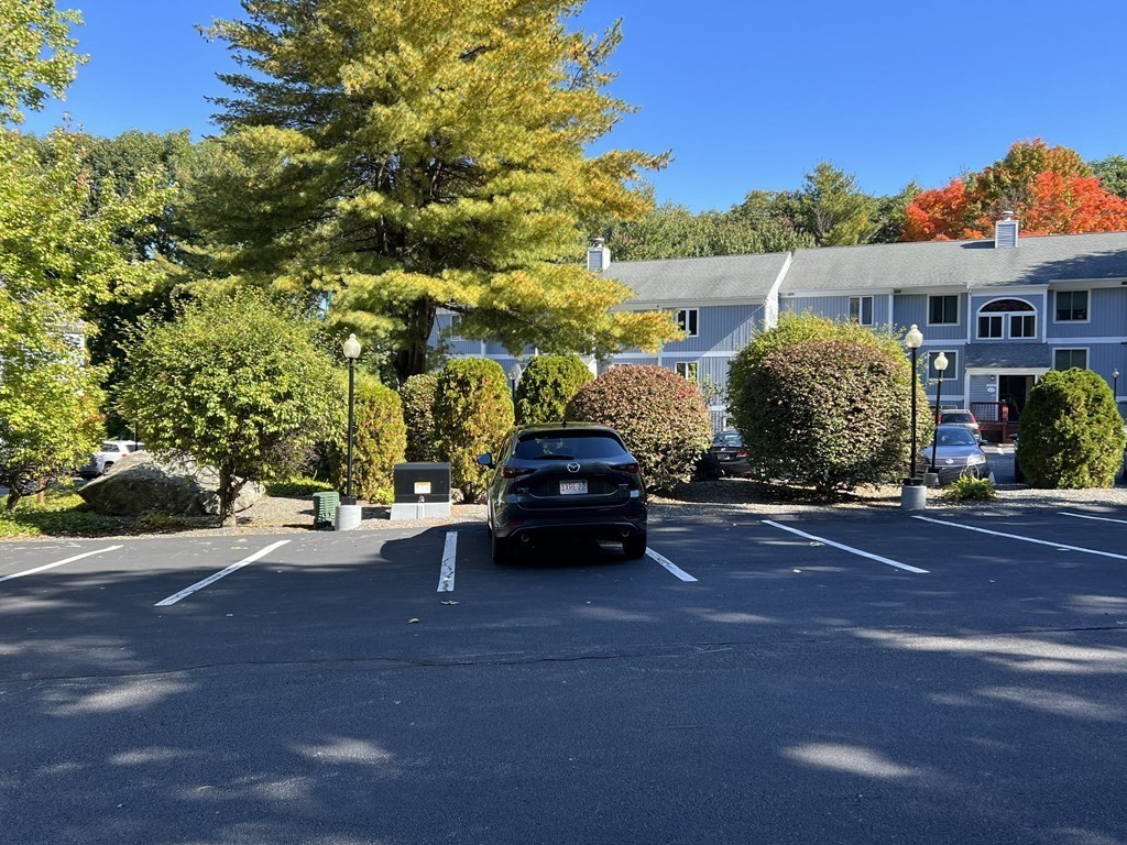 330 Sunderland Road, Unit 1 Worcester, MA 01604 - Photo 4 of 9 Gallery Image 4