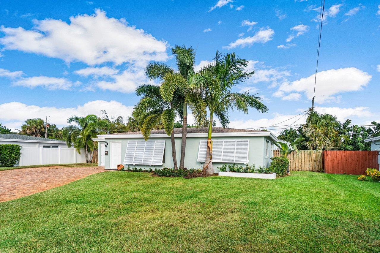 2164 Northeast 3rd Way Boca Raton, FL 33431 - Photo 3 of 17 Sidewalk view