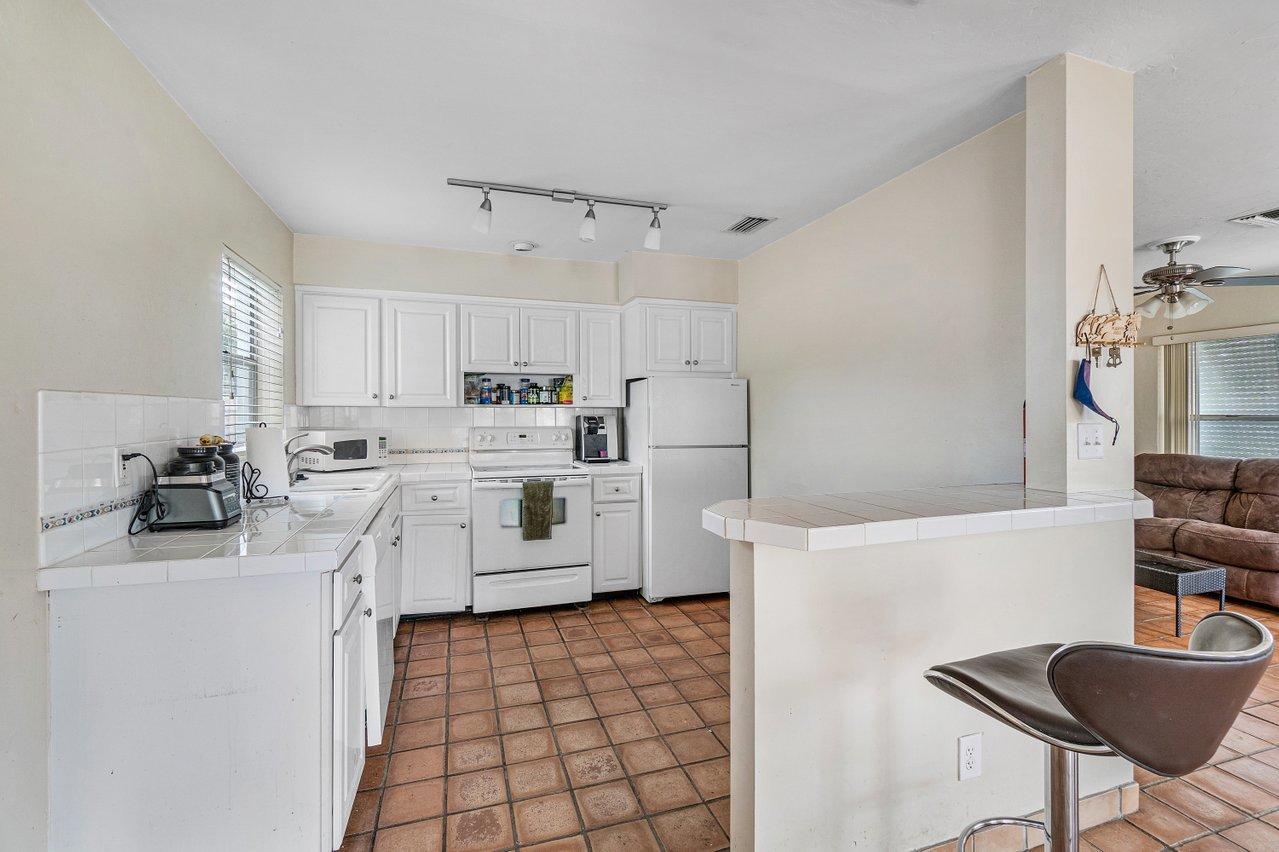 2164 Northeast 3rd Way Boca Raton, FL 33431 - Photo 6 of 17 Kitchen 1
