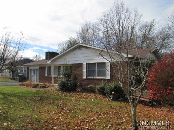 807 Mountain View Road Mars Hill, NC 28754 - Photo 2 of 17 Gallery Image 2