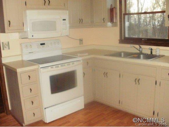 807 Mountain View Road Mars Hill, NC 28754 - Photo 11 of 17 Gallery Image 11