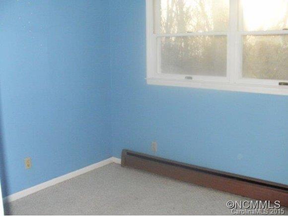 807 Mountain View Road Mars Hill, NC 28754 - Photo 7 of 17 Gallery Image 7