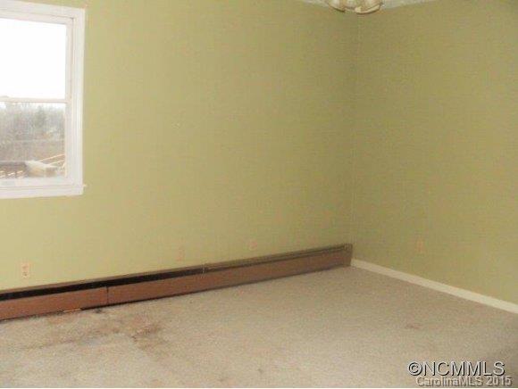 807 Mountain View Road Mars Hill, NC 28754 - Photo 8 of 17 Gallery Image 8