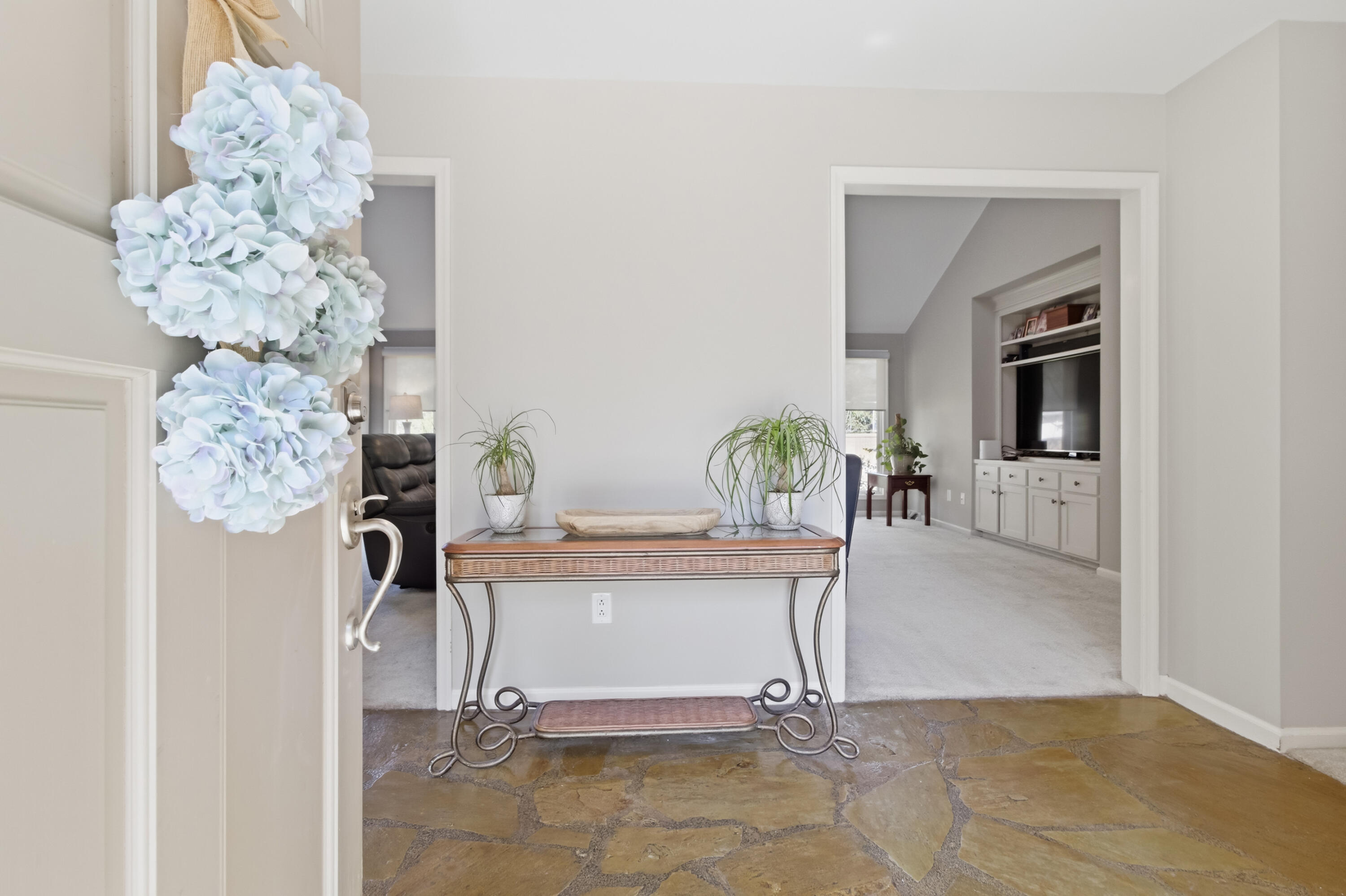 18 Lavington Road Charleston, SC 29407 - Photo 9 of 41 Welcome home!