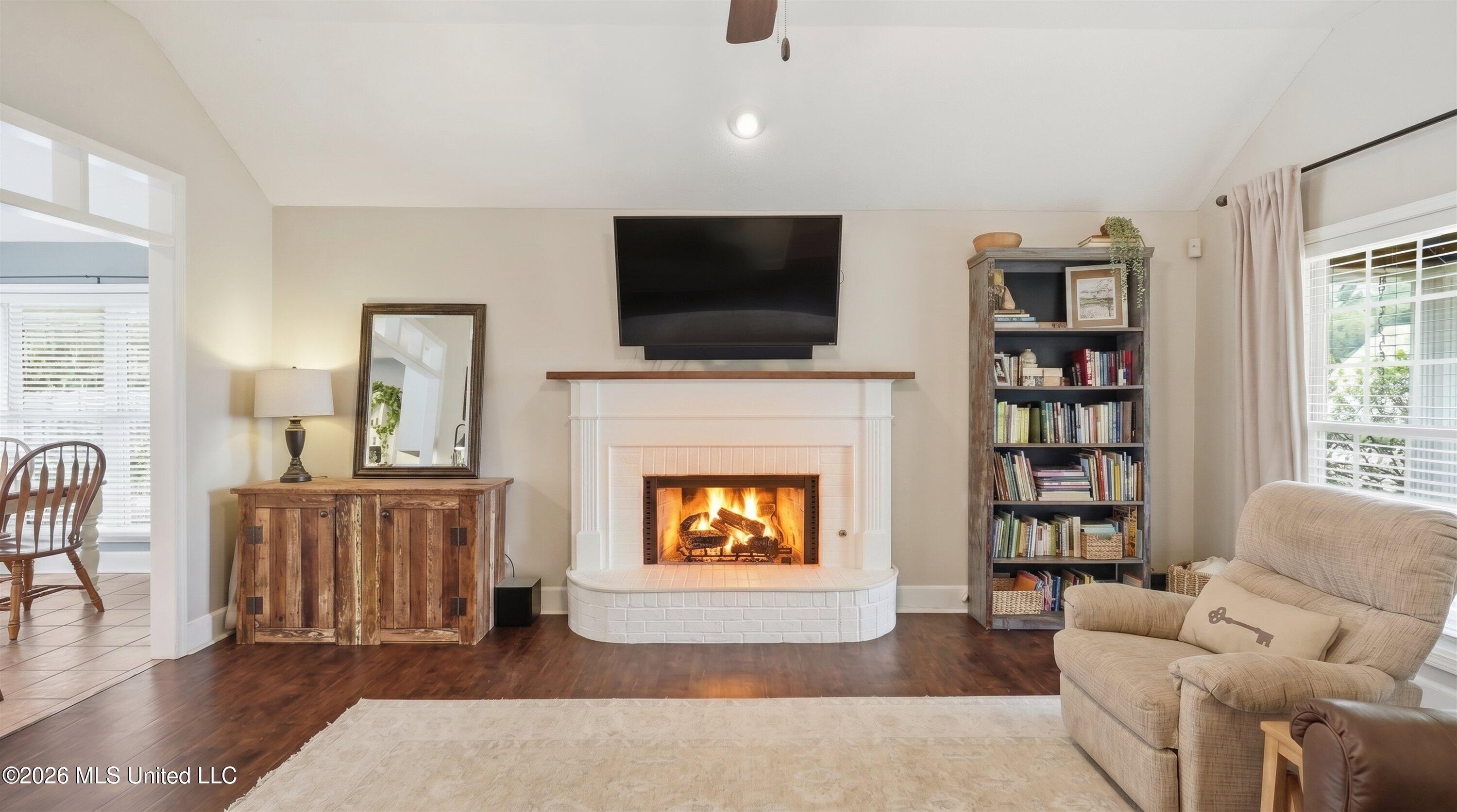 1308 Pecan Cove Brandon, MS 39042 - Photo 8 of 36 08-1308_Pecan_Cv_009-Fireplace