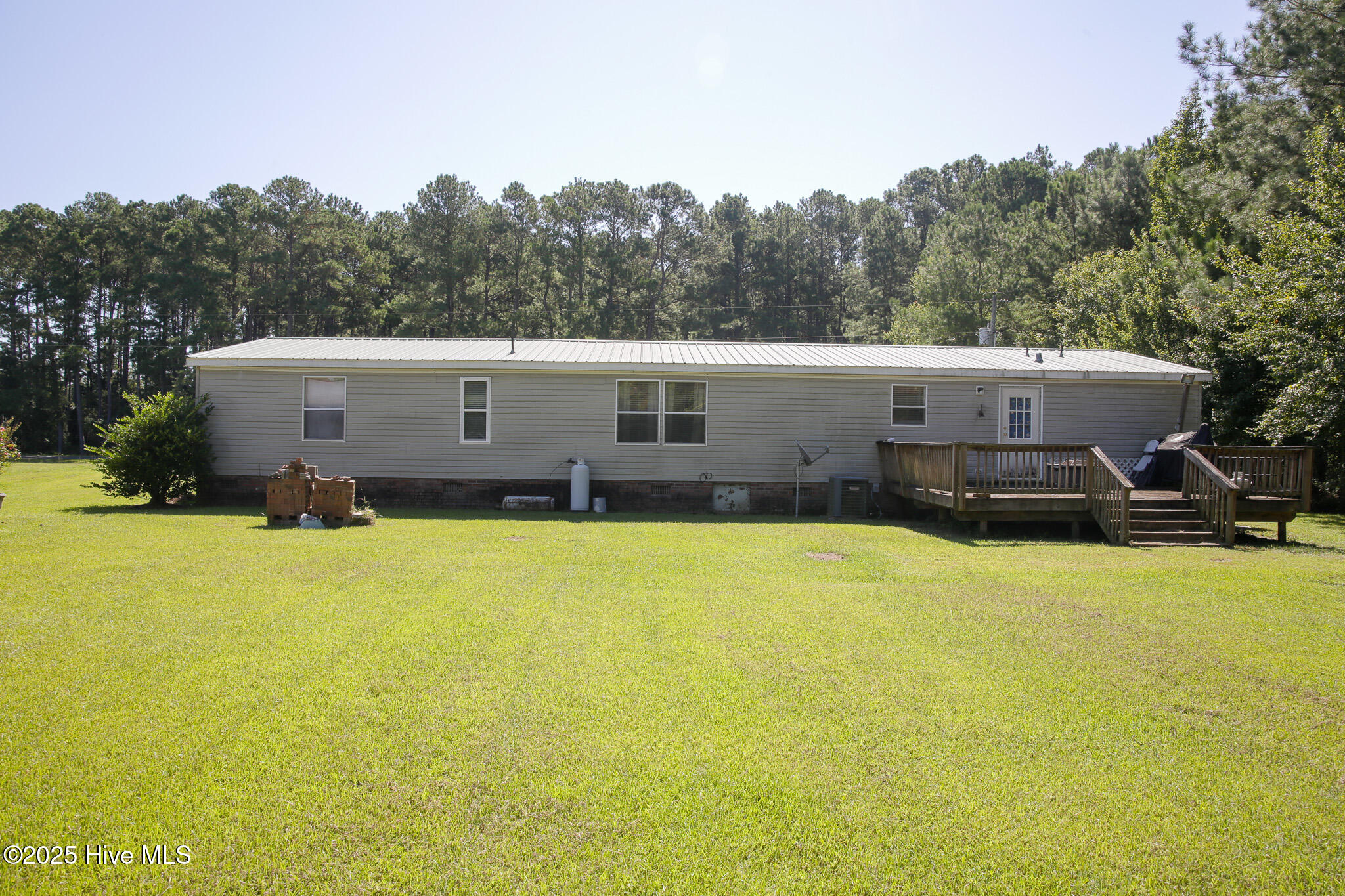 106 Summersett Road Whiteville, NC 28472 - Photo 5 of 24 106- Back of the house