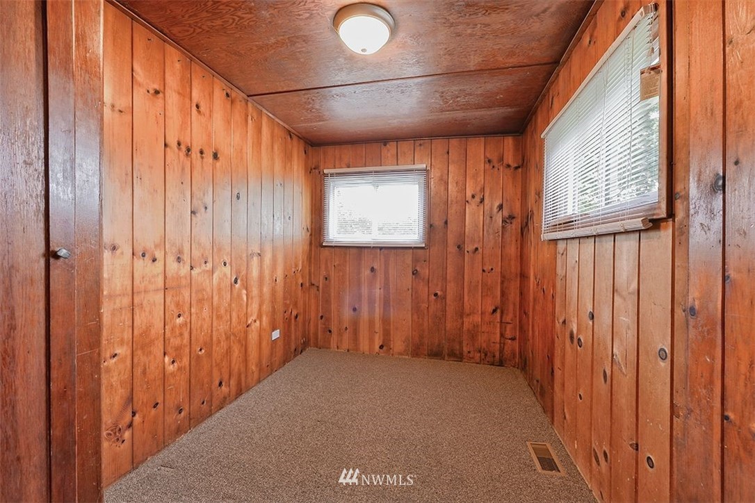 2909 Massey Road Everson, WA 98247 - Photo 14 of 27 a view of an empty room