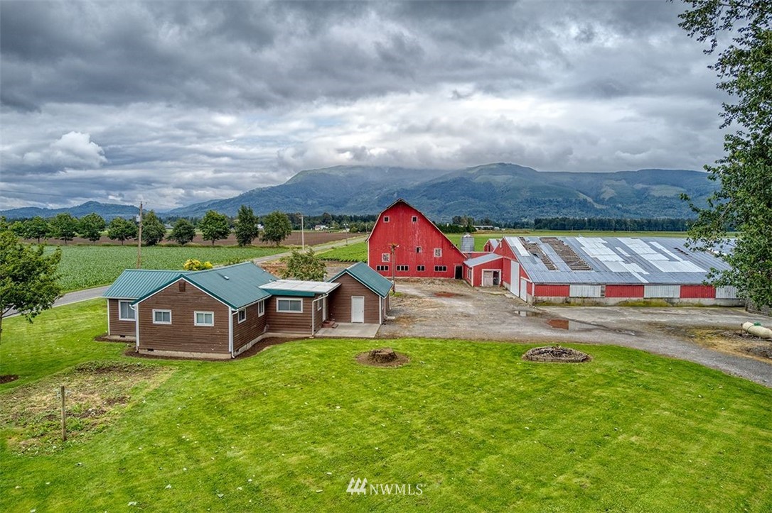 2909 Massey Road Everson, WA 98247 - Photo 5 of 27 a view of outdoor space