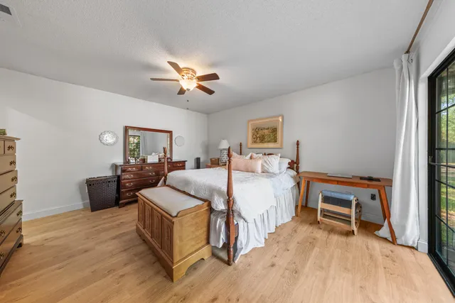 $469,900 | 207 Oakwood Circle, Niceville, FL 32578