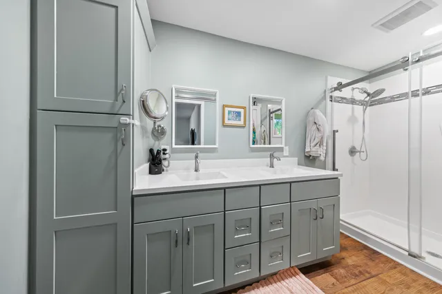 $469,900 | 207 Oakwood Circle, Niceville, FL 32578