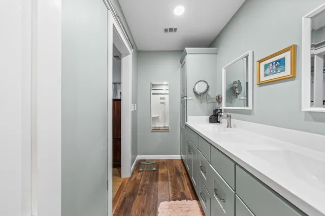 $469,900 | 207 Oakwood Circle, Niceville, FL 32578